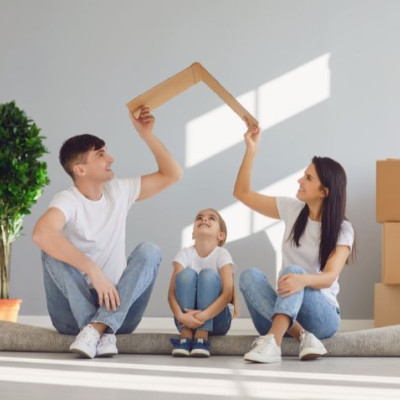 What energy efficiency grants are available in the UK?